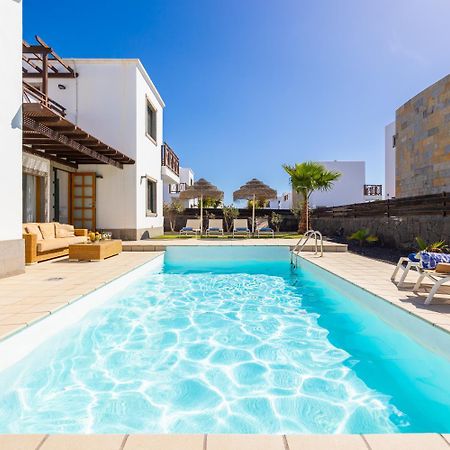 Villa Dacil Playa Blanca  Exterior photo